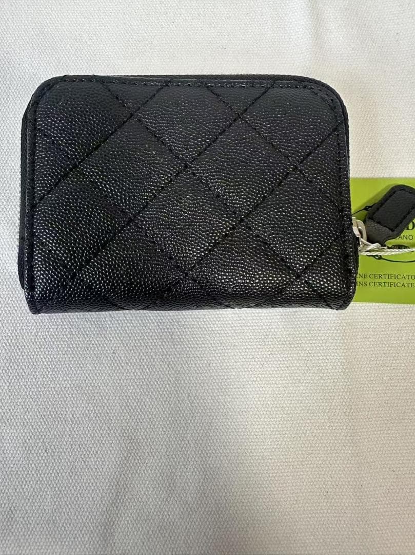 PRADA ブラック キルティング カードケース