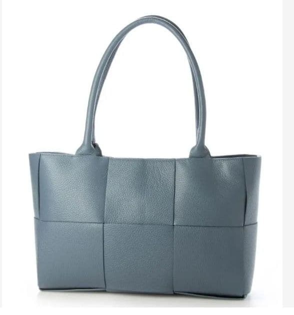 アルコ・編み込みトート・☆A4☆通勤☆ブルー☆牛革・定価97.900円・イタリア