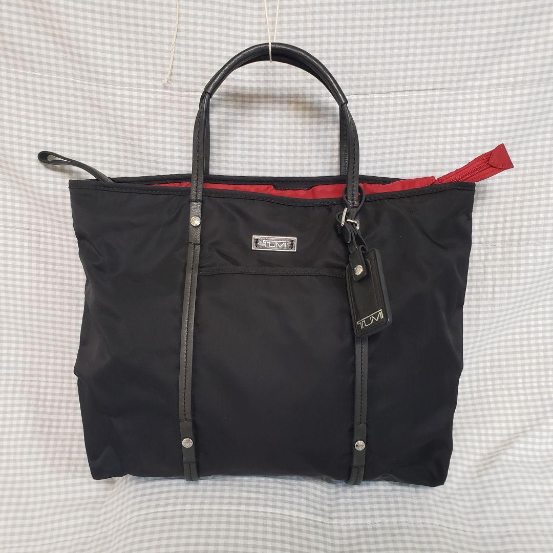 があります⒇ 中古良品 ナイロン地 内側赤色 送料込み Z9bQx-m32254037787 トゥミ TUMI 黒ブラック ブランド
