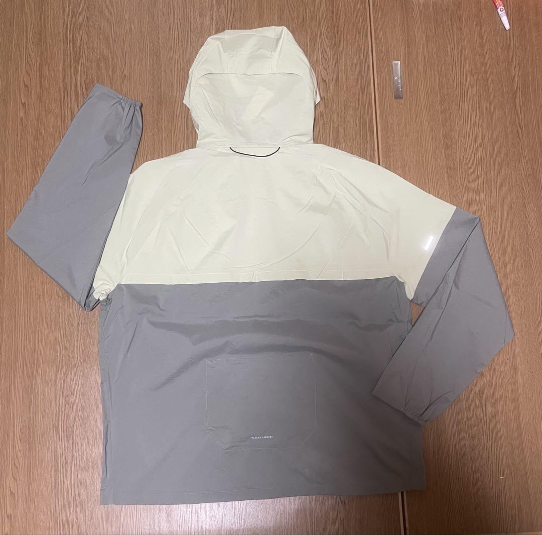 【新品】NIKE ナイキ ランニングジャケット Lサイズ