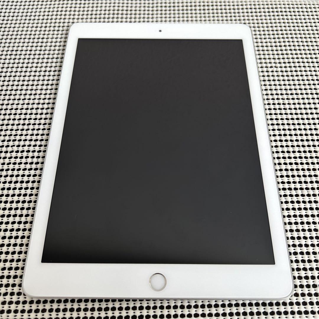 556【早い者勝ち】美品☆電池最良好☆iPad6第6世代32GB SIMフリー☆
