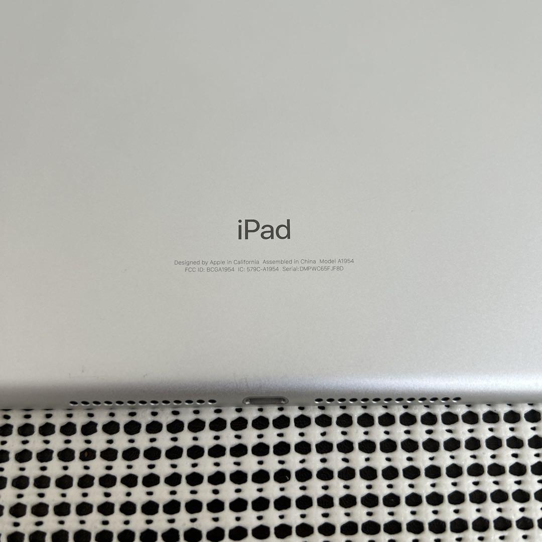 556【早い者勝ち】美品☆電池最良好☆iPad6第6世代32GB SIMフリー☆