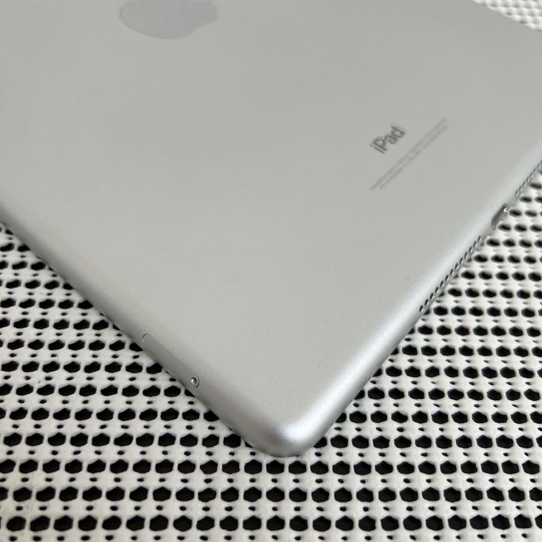 556【早い者勝ち】美品☆電池最良好☆iPad6第6世代32GB SIMフリー☆