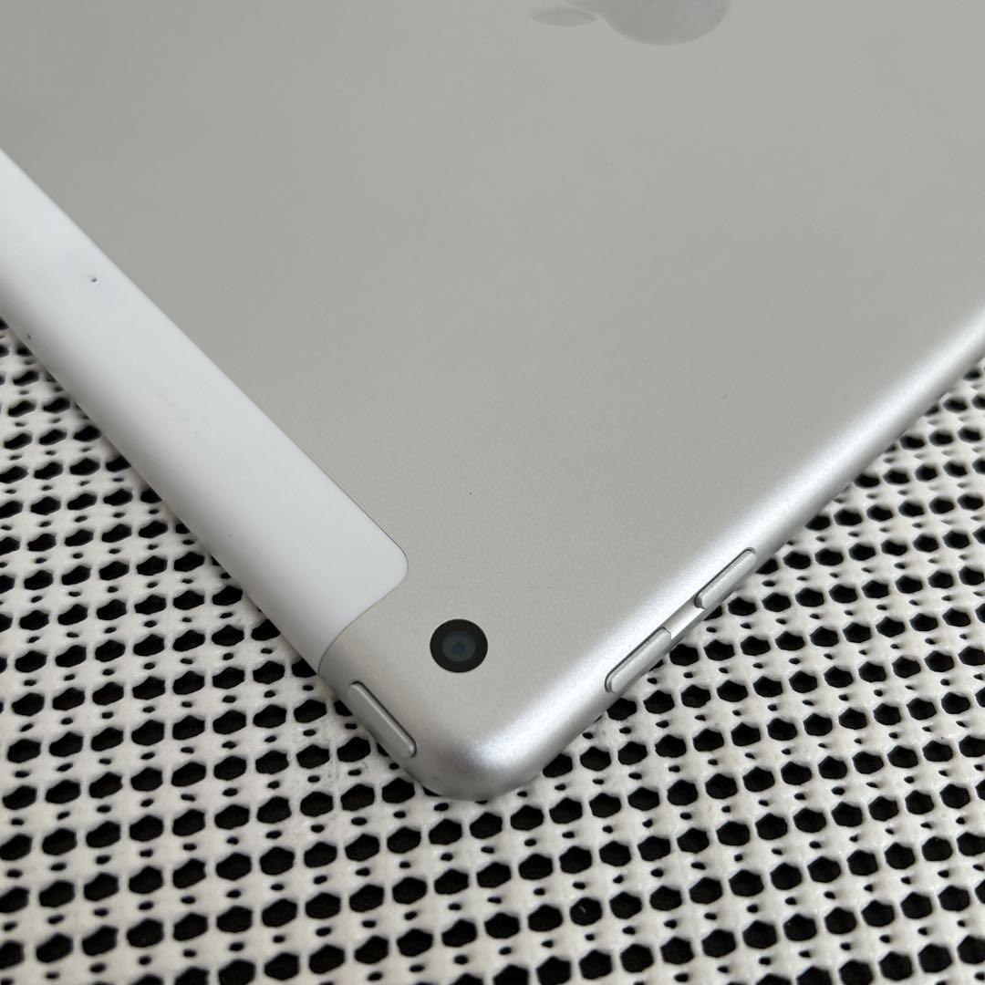 556【早い者勝ち】美品☆電池最良好☆iPad6第6世代32GB SIMフリー☆