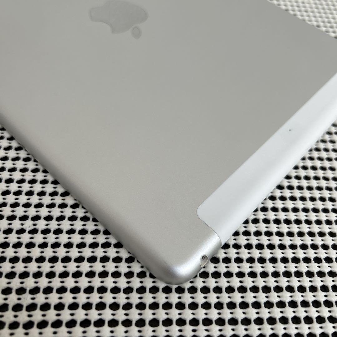 556【早い者勝ち】美品☆電池最良好☆iPad6第6世代32GB SIMフリー☆