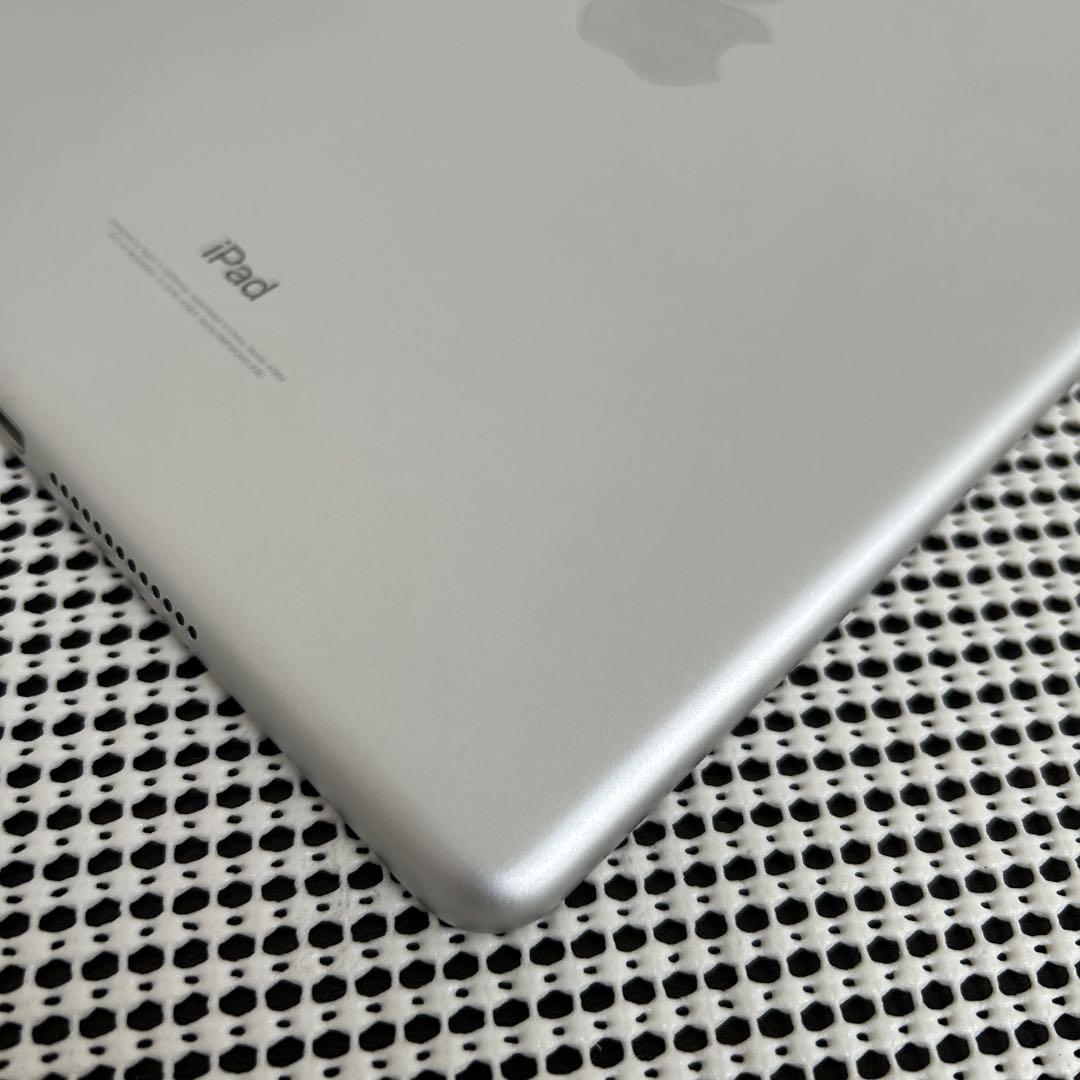 556【早い者勝ち】美品☆電池最良好☆iPad6第6世代32GB SIMフリー☆