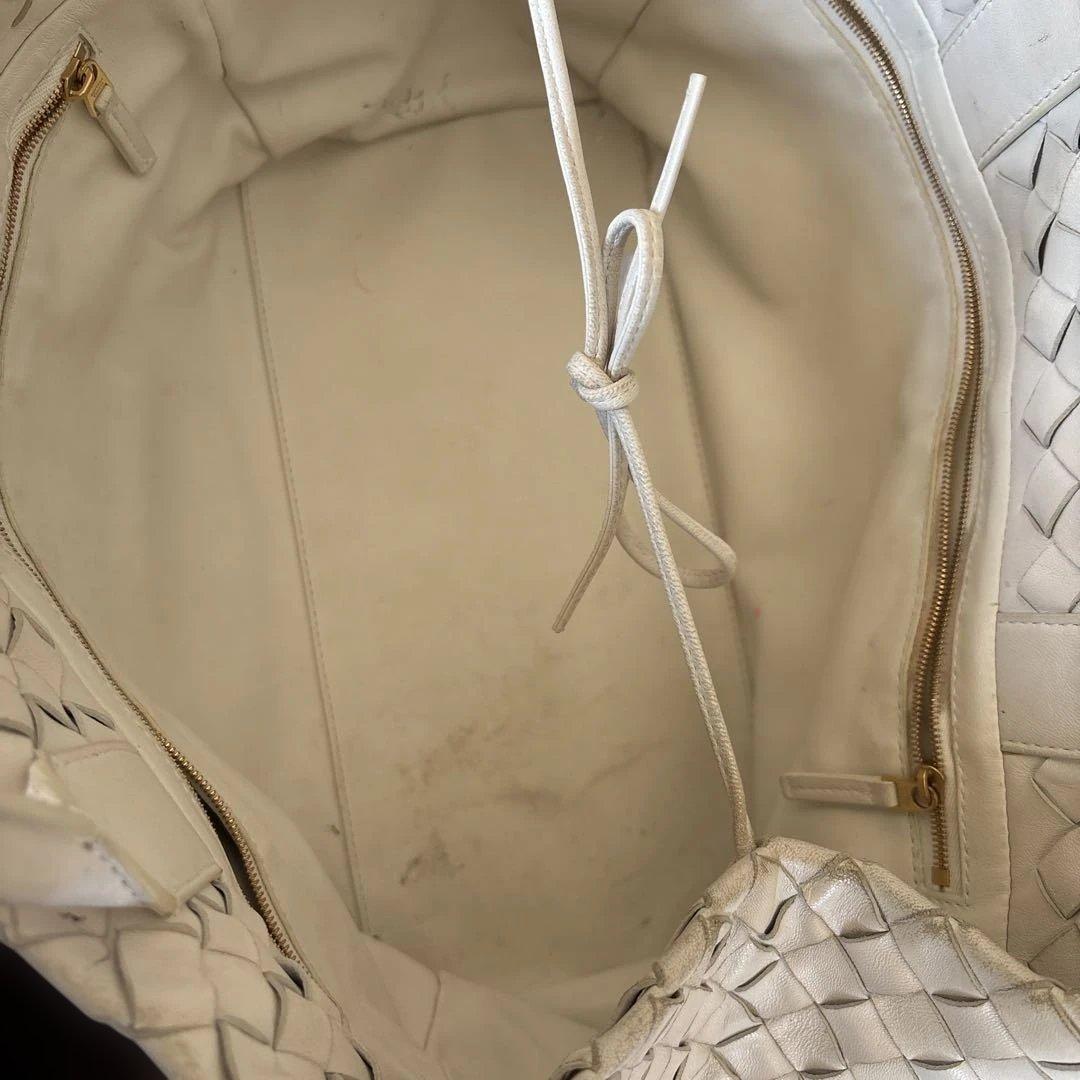 Bottega Veneta ホワイト編み込みレザートートバッグ