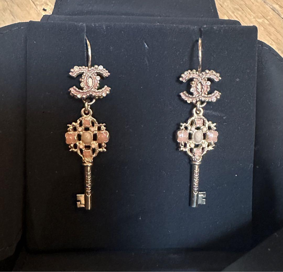 CHANEL ピアス 鍵デザイン ゴールド
