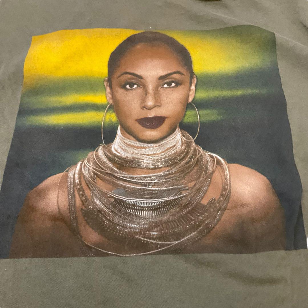 【極美品】SADE SOLDIER OF LOVE TOUR 2011Tシャツ Sade Tour 2011 Concert Soldier of Love T Shirt Womens Size