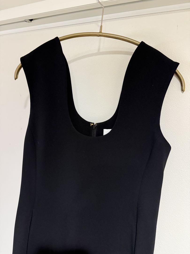 マメクロゴウチ　Deep Neck Sleeveless Dress1