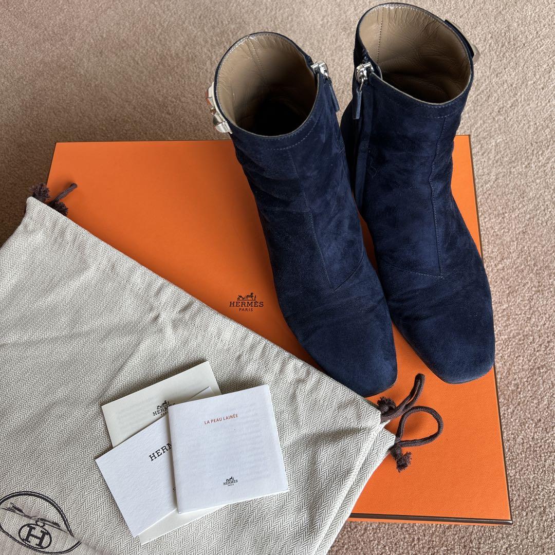 HERMES ネイビー スエード ショートブーツ