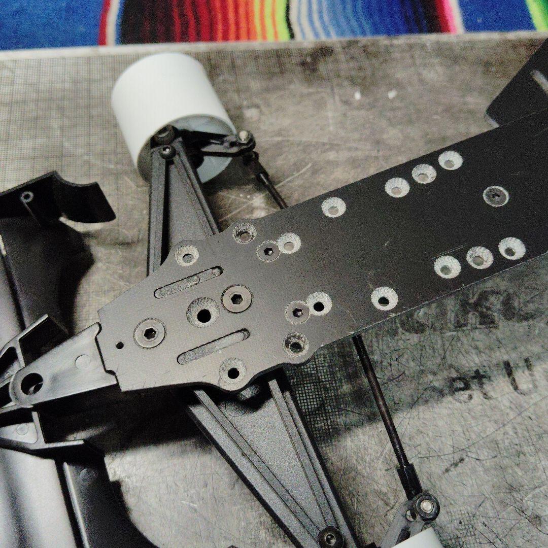 TRG  F1シャーシ　USED