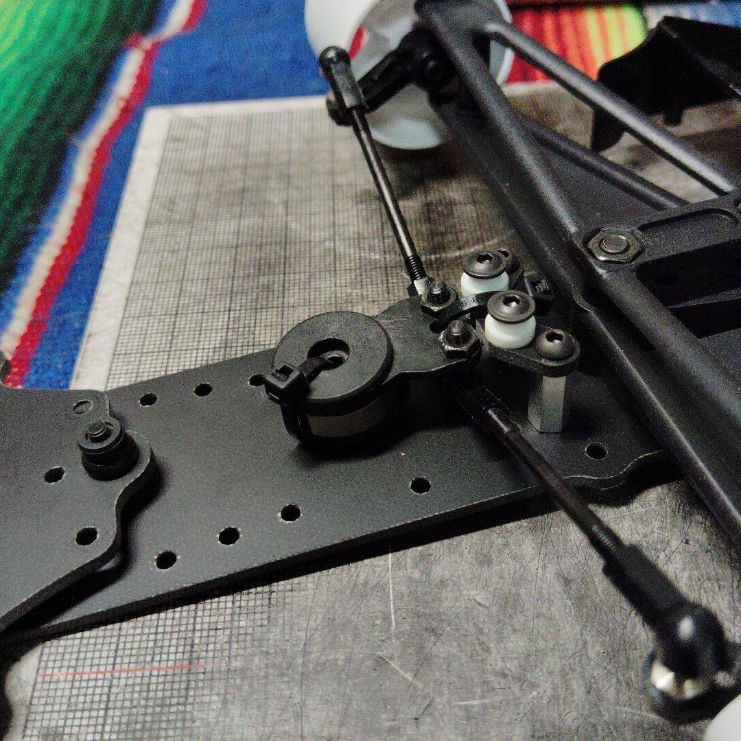 TRG  F1シャーシ　USED