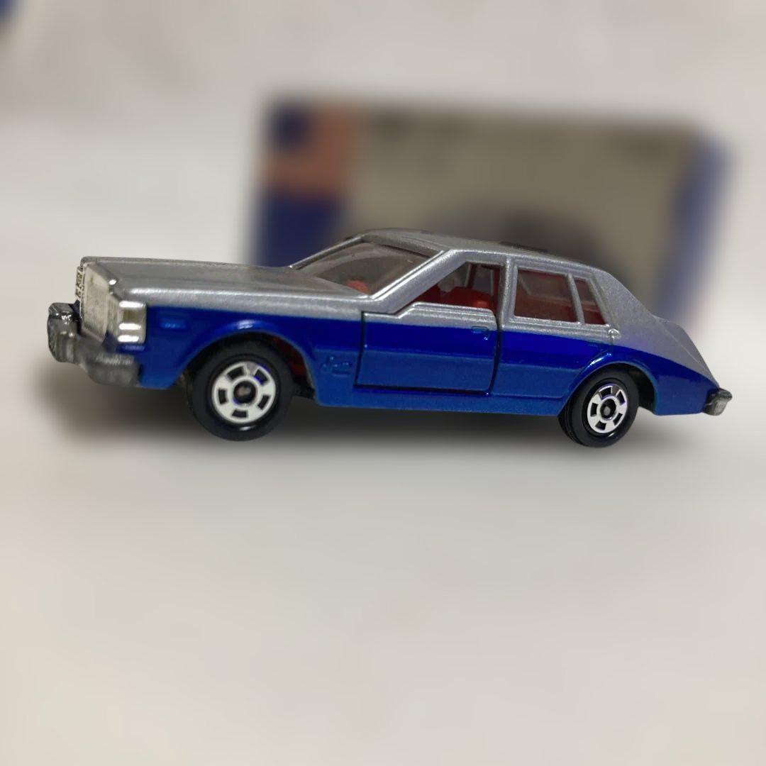 トミカ外国車シリーズキャデラックセビルです。日本製