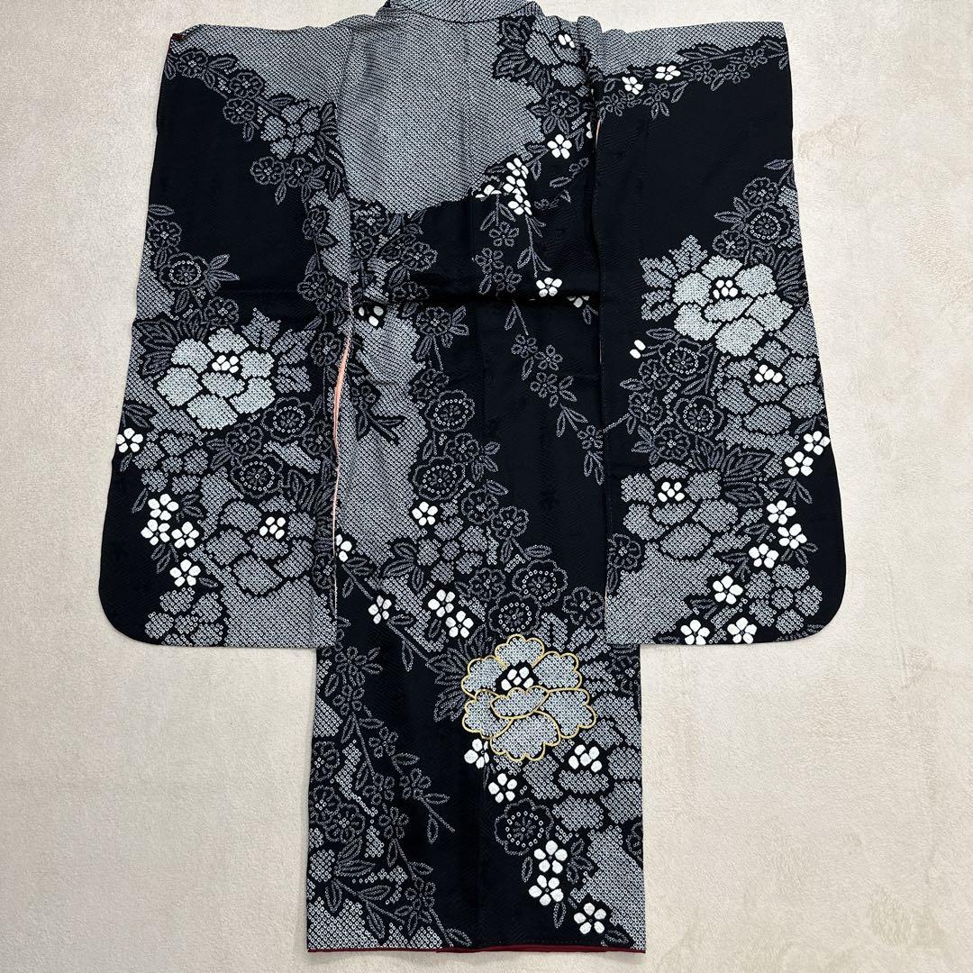 振袖 絞り 黒地 金彩 金駒刺繍牡丹枝垂れ桜