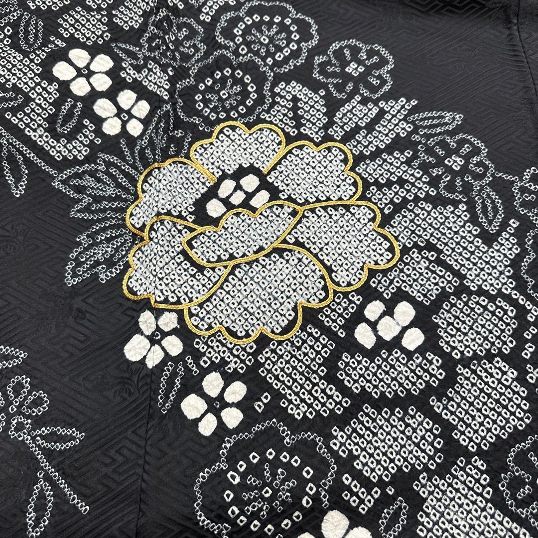 振袖 絞り 黒地 金彩 金駒刺繍牡丹枝垂れ桜