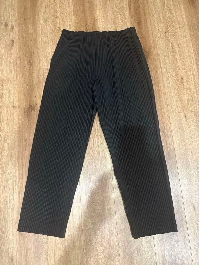 HOMME PLISSE ブラック プリーツスラックス