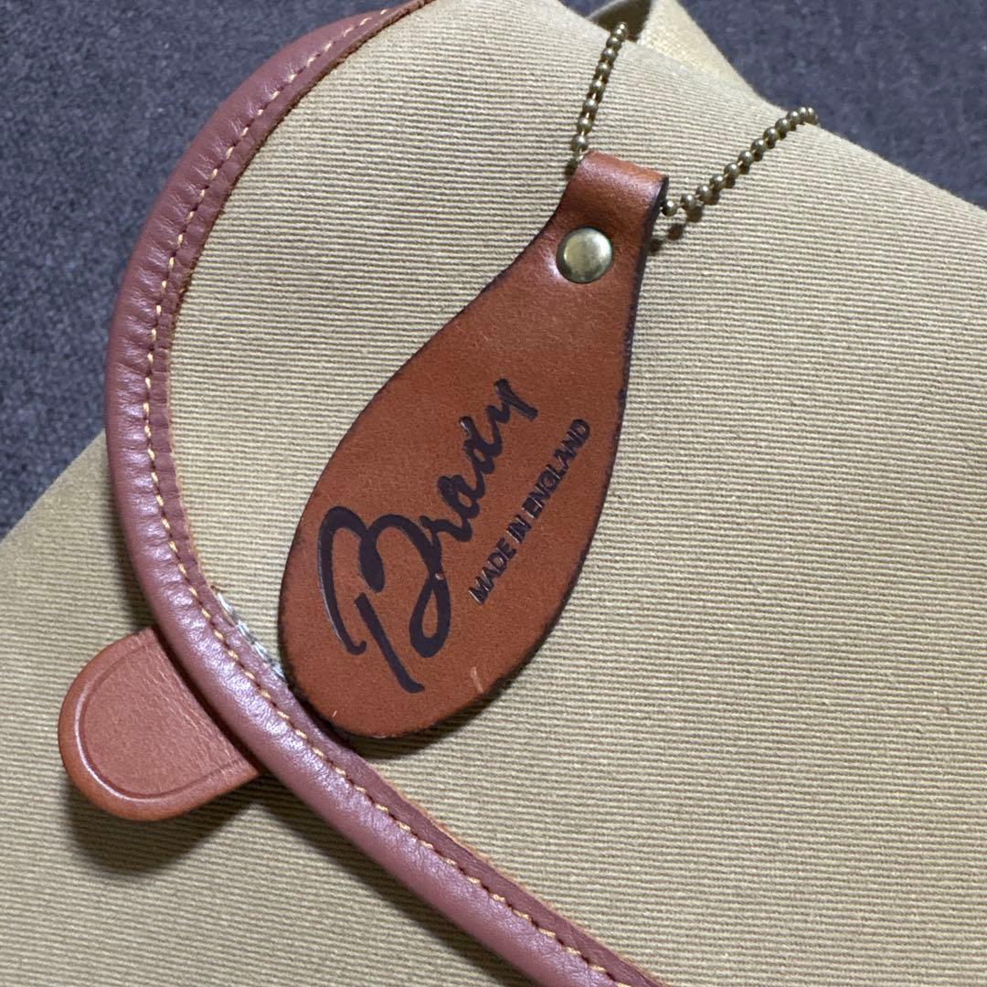 Brady ブレディ ショルダーバッグ 英国製 ベージュ