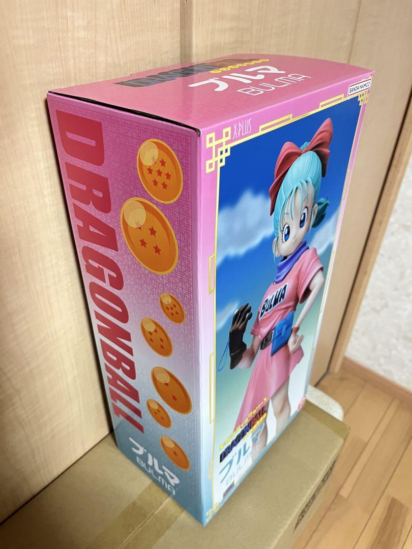 ギガンティックシリーズ　ドラゴンボール ブルマ フィギュア