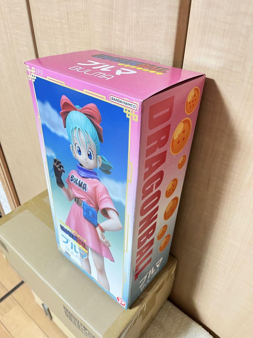 ギガンティックシリーズ　ドラゴンボール ブルマ フィギュア