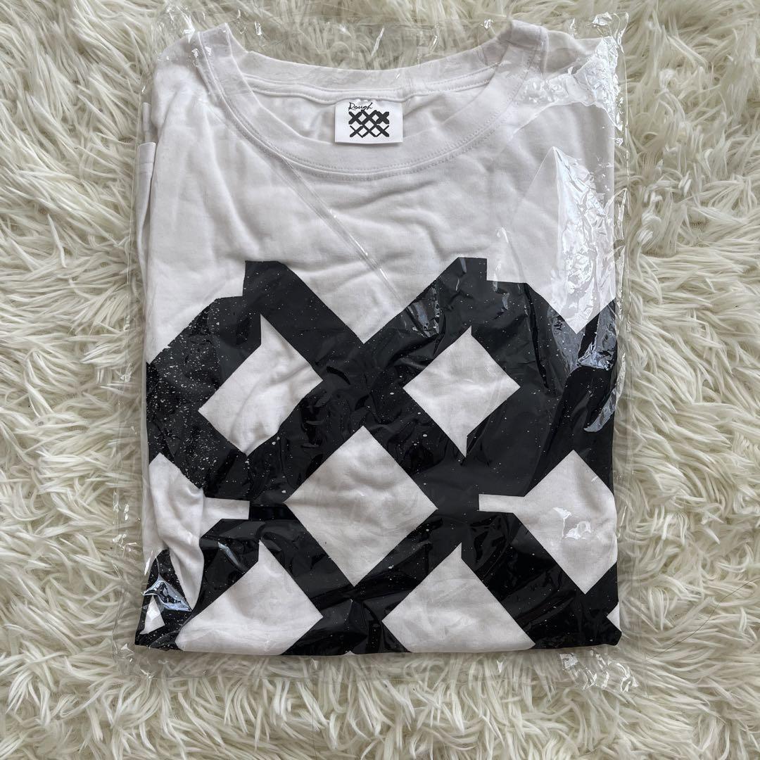 SixTONES ライブ Tシャツ