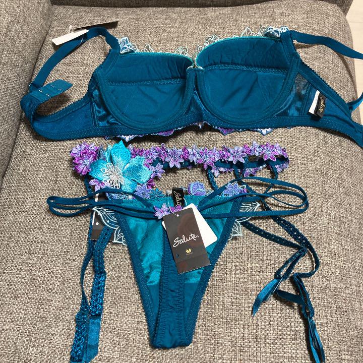 サルート33 専用出品