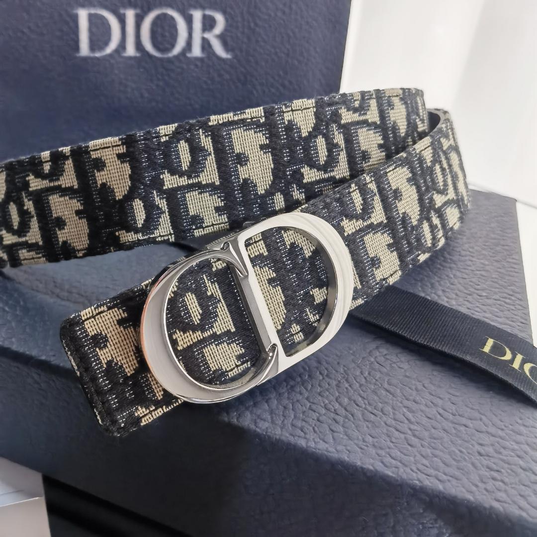Dior ロゴ入りキャンバスベルト