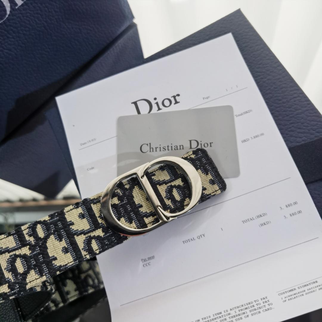Dior ロゴ入りキャンバスベルト