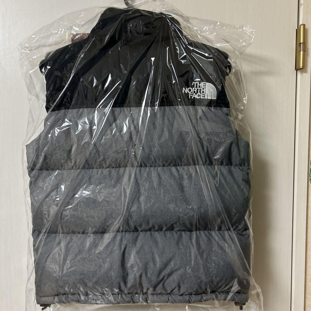 THE NORTH FACE ダウンベスト グレー/ブラック THE NORTH FACE ヌプシダウンベスト ブラック×グレー