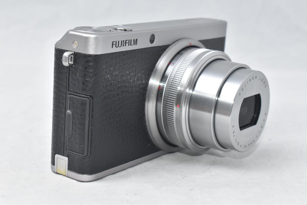 FUJIFILM フジフィルム XF1 コンパクトデジタルカメラ