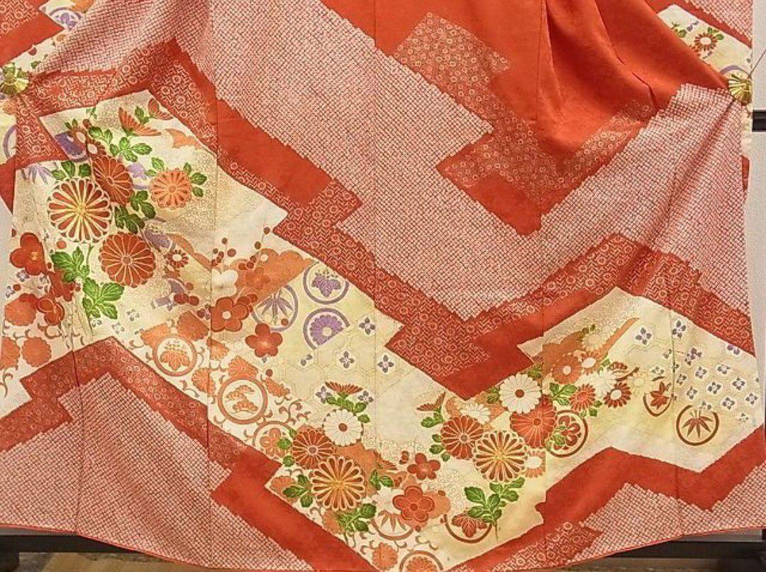 駒刺繍 松皮菱花文