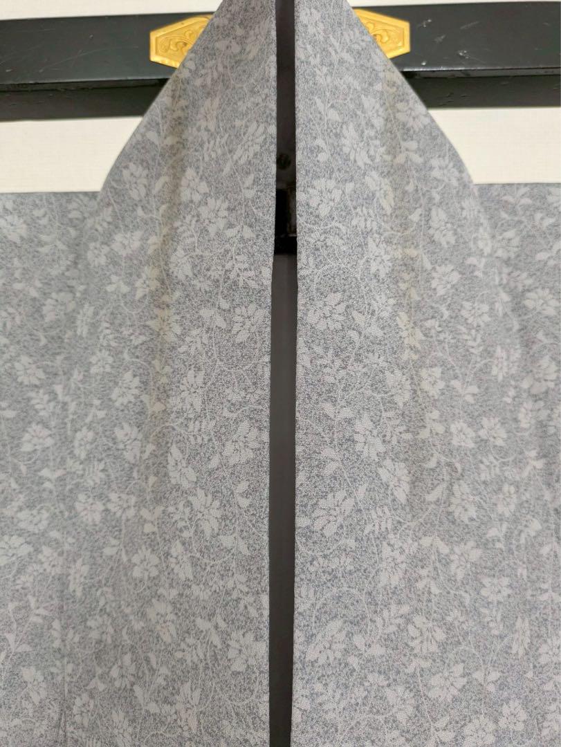 洗える着物 唐草模様 グレー 裄66 素敵なデザイン 小紋 化繊 T