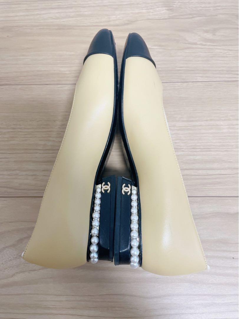 CHANEL バイカラーパンプス