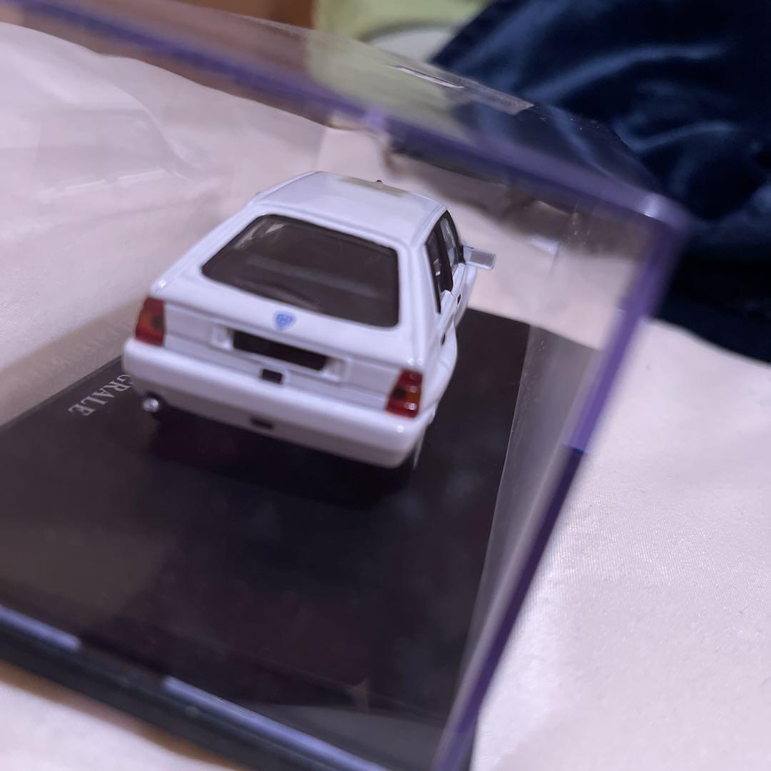 ミニカー LANCIA DELTA HF INTEGRALE EvoII 1/43