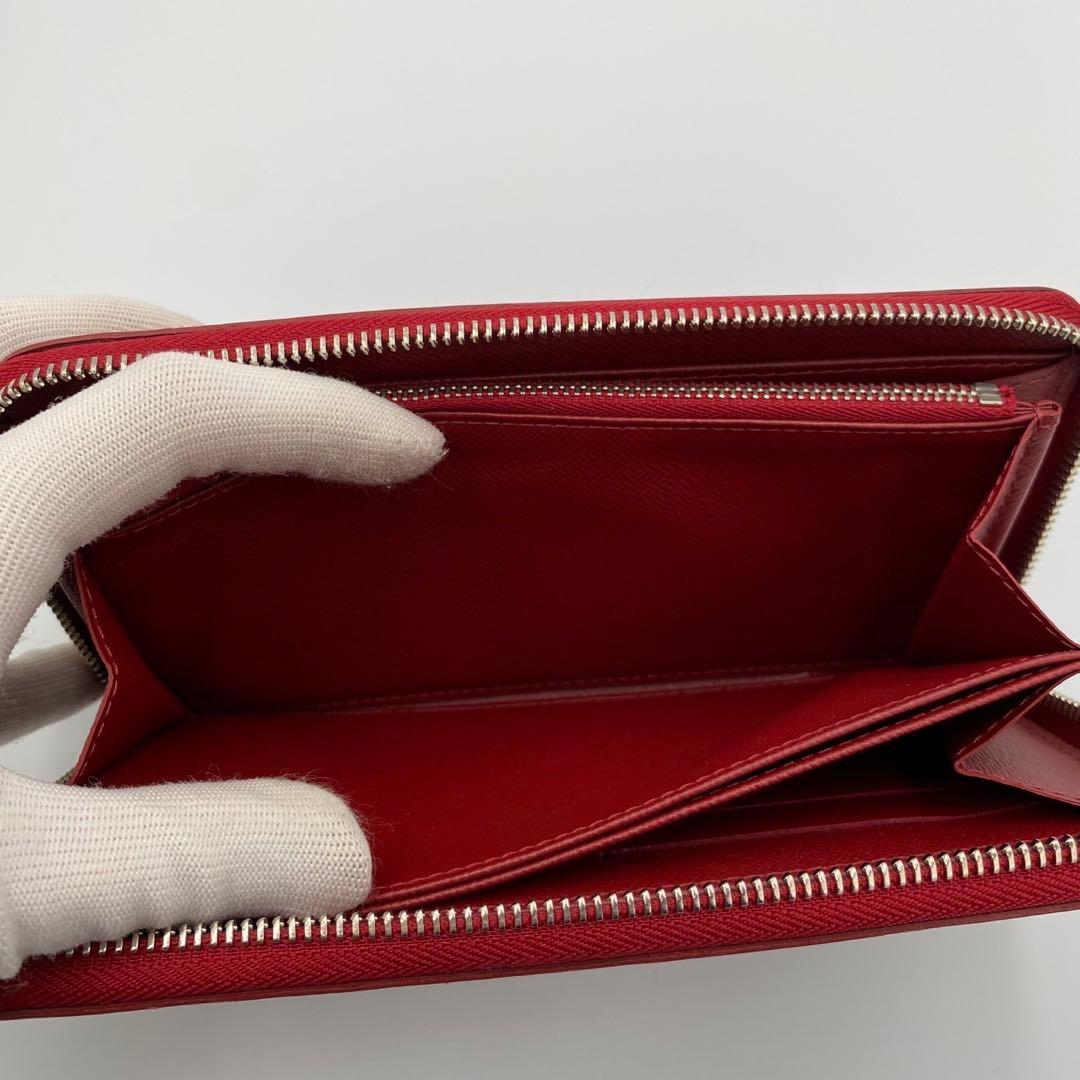 ！新品同然！　ルイヴィトン　ラウンドファスナー　レッド　エピ　10oo