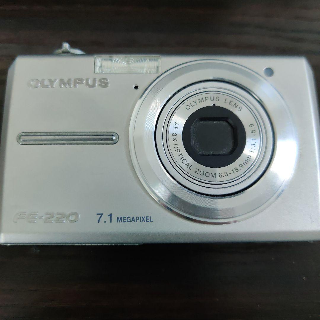 OLYMPUS FE-220 7.1メガピクセル デジタルカメラファッション