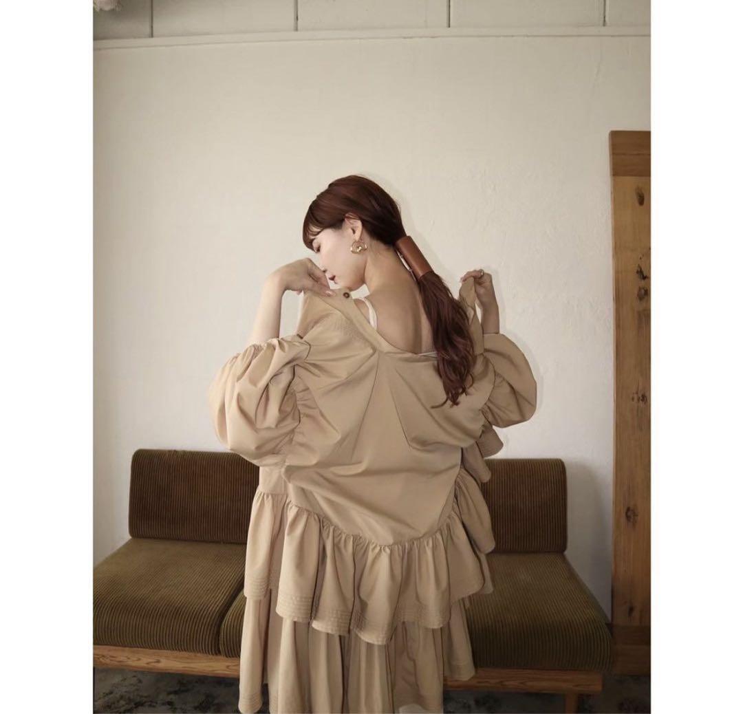 acka frill shirt one-piece - トップス新 発売
