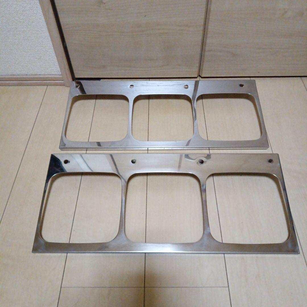 大型車用テ−ルランプ3連ステンレスカバー左右セット