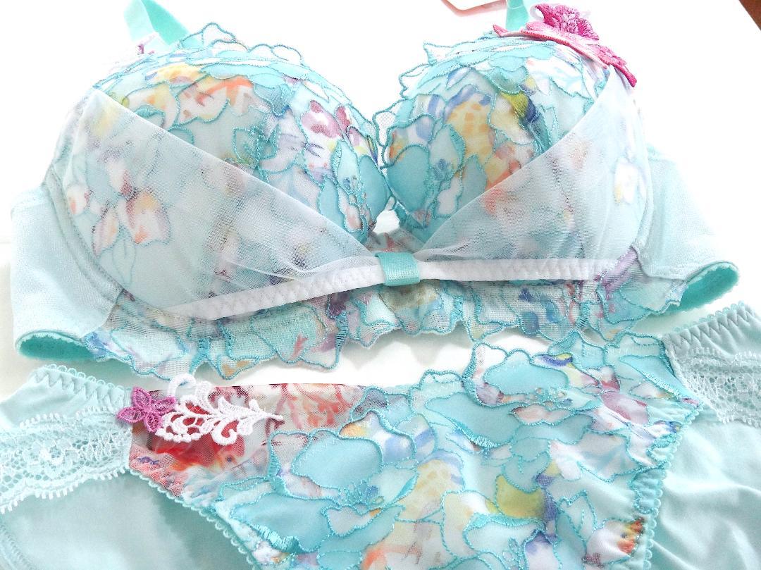 ワコール ルジェ ブラジャーE65 & ショーツM 水色ミントピンク花