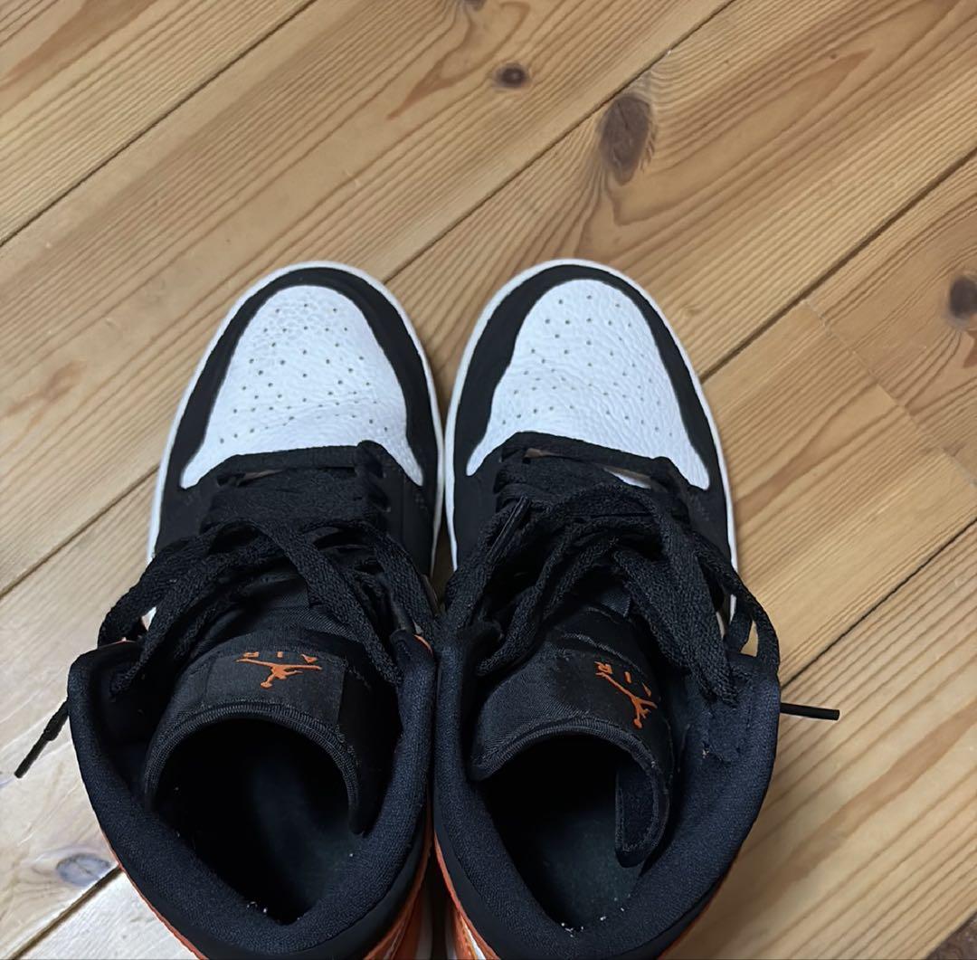 aj1ミッドシャッタードバックボード