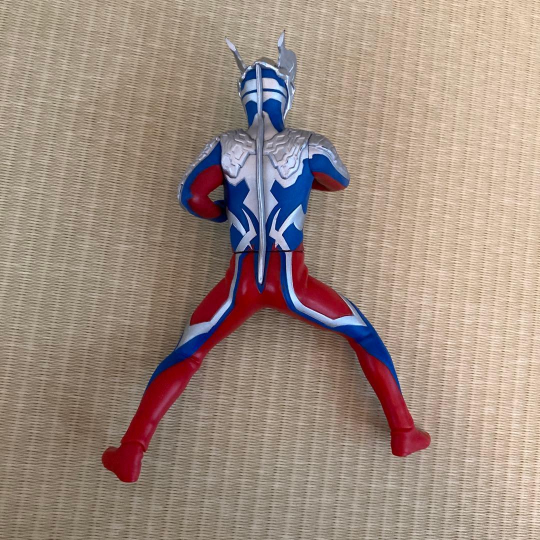 ふるさと納税ふるさと納税ウルトラマンゼロ 英雄勇像 特撮 | transit