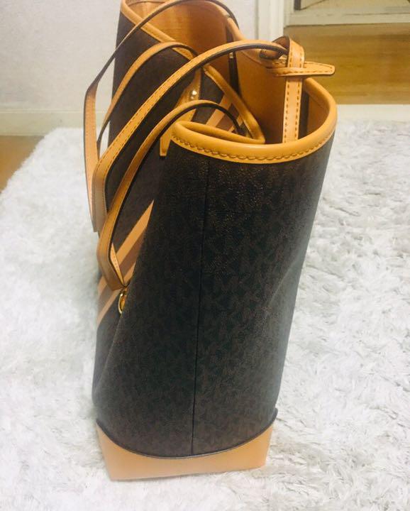 MICHAEL KORS マイケルコーストートバッグ