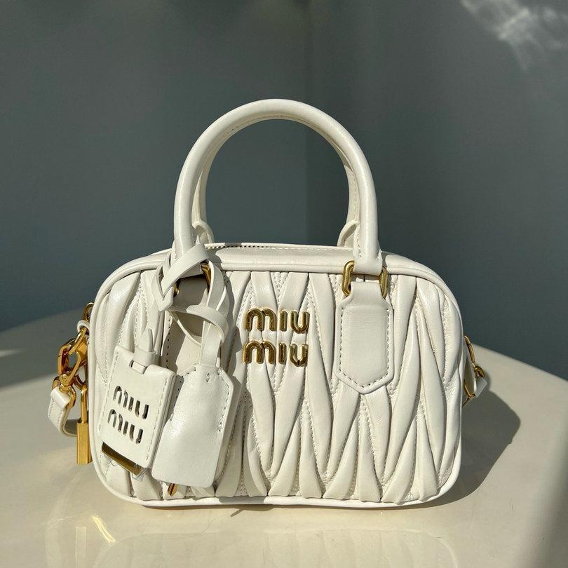 MIUMIU ミュウミュウ ショルダーバッグ ハンドバッグ ホワイト