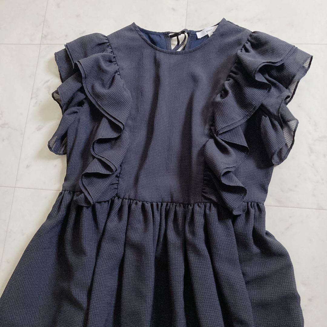 最終値下げ　yori フリルスリーブワンピ　ネイビー　36 極美品 yori フリルスリーブワンピース ネイビー 濃紺 36 - メルカリ