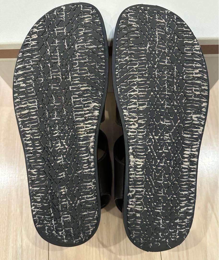 SANDAL