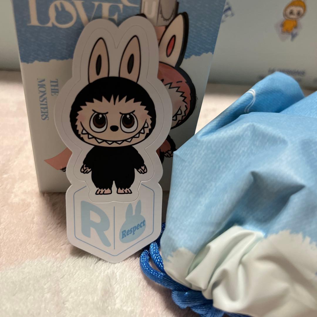 THE MONSTER PIN FOR LOVE 新作ラブブ アルファベット r