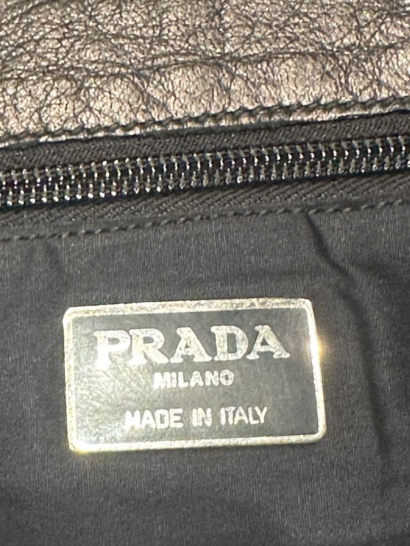 PRADA レザー スタッズ付きトートバッグ　　美品