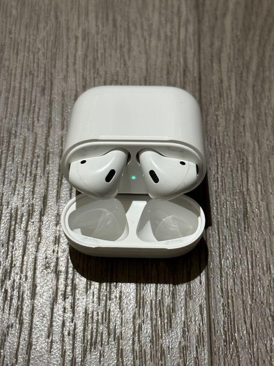Apple AirPods 第2世代 MV7N2J/A - イヤフォン卸売り