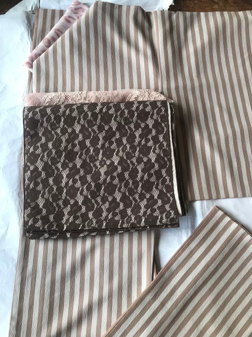 豆千代モダン キャンディストライプ ヘーゼルナッツ Sサイズ袷きもの目立った傷や汚れなし