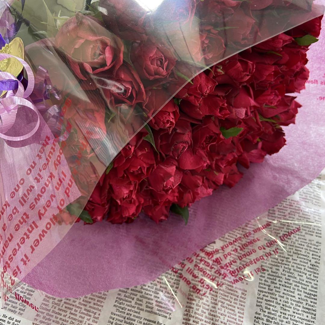 赤バラの花束＊ 30㎝ ✖️60本 ラッピング込み 還暦・プロポーズ